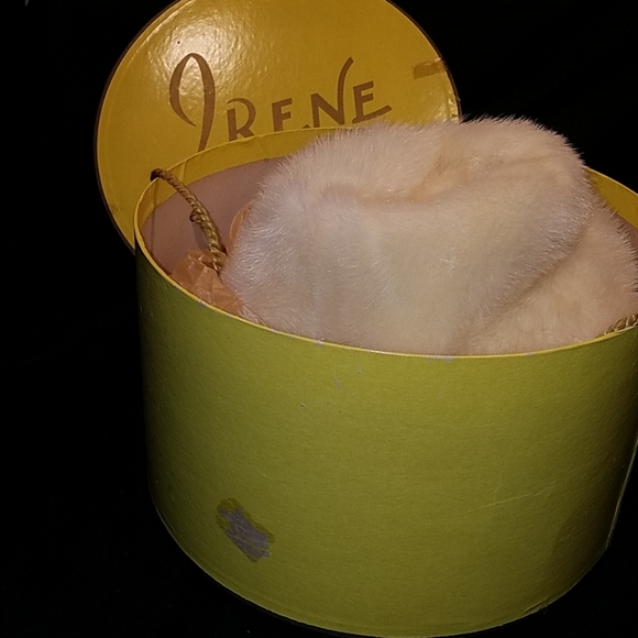 Vintage faux fur hat - Picture 4 of 4